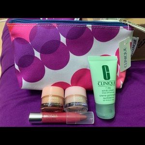 Clinique Cosmetic Gift Set